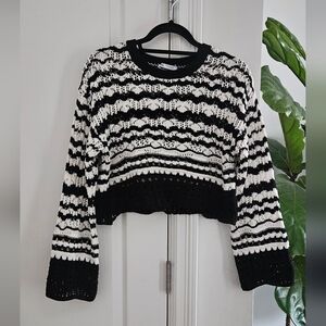 Zara Black and White Knit Patterned Cropped Women's Sweater